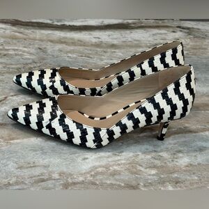 Women’s VIA SPIGA black & white leather pointed toe kitten heels- Size 6.5